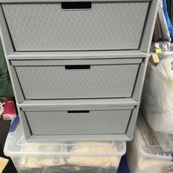 BRAND NEW - Sterilite 3 Drawer Wide Weave Tower with Pull Handles - Gray