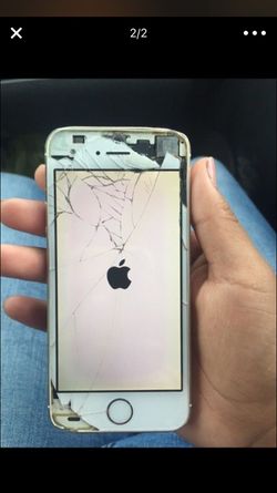 SELLING IPHONE 5 CRACKED SCREEN BUT STILL WORKS. $35 NEED GONE ASAP. Phone is from Boost.