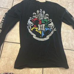 Hogwarts Long-sleeved Shirt
