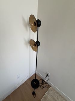 Floor lamp