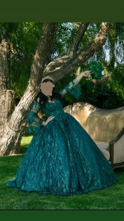 Emerald Green Quinceñera Dress