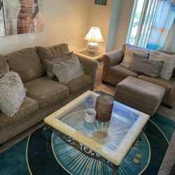 Selling Complete Living Room Set Moving Special