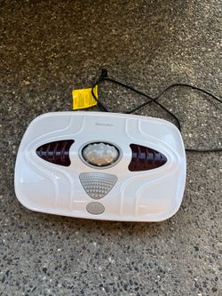 HoMedics FMV-400H Vibration Foot Massager With Heat White