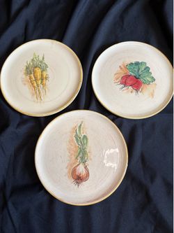 Vintage Sur La Table Italian Vegetable Ceramic Plates Set