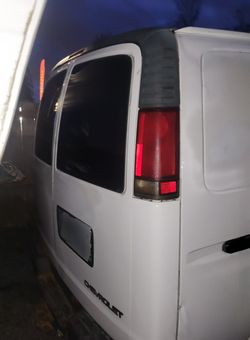 1999 Chevy Express 3500 W/ Tow Package