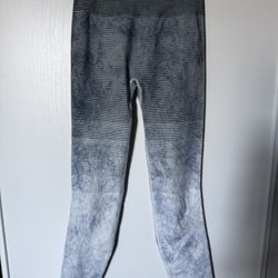 Lululemon Leggings With Tear Tag