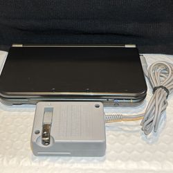 Nintendo New 3DS XL Black Metallic Console with OEM Charger Tested Works Great