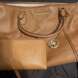 Mk Purse And Wallet 