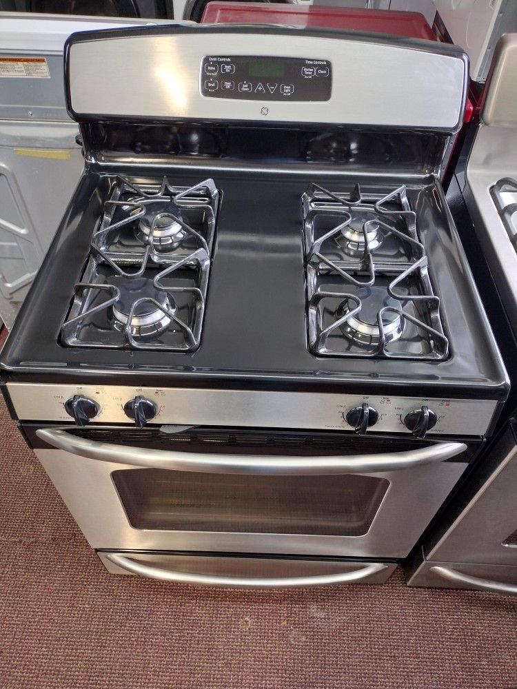 GE Stainless Steel Gas Stove for Sale in Chicago, IL OfferUp