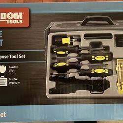 BRAND NEW IN BOX New in Box - Freedom Tools 22 Piece General Purpose Tool Set + Carry Case