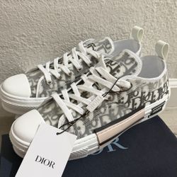 Designer Shoes Size 10