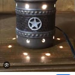 New Scentsy Marshall Rustic Star Warmer W/FREE Candles 