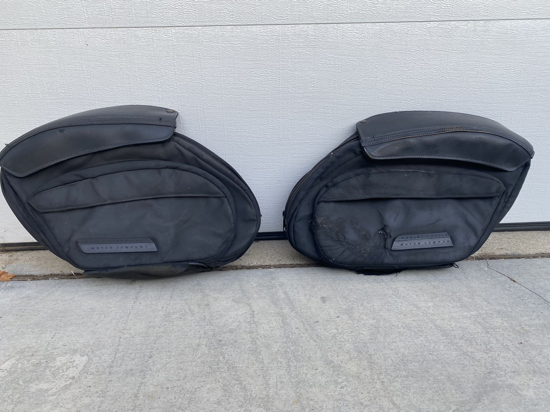 Original Harley FXDXT (T-Sport) Saddlebags