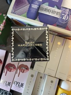 Daisy Mark Jacob’s 