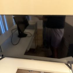 39” Samsung Smart TV