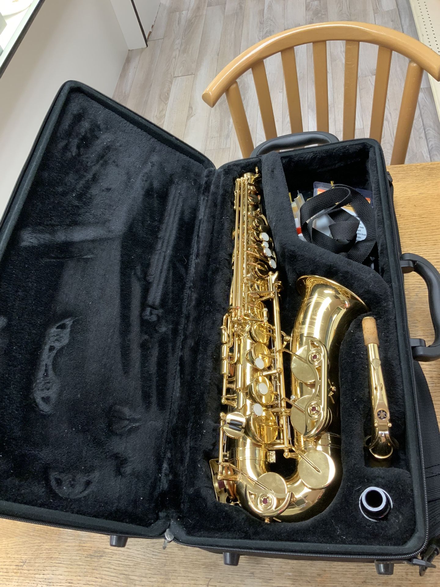 Yamaha YAS-480 Saxophone 