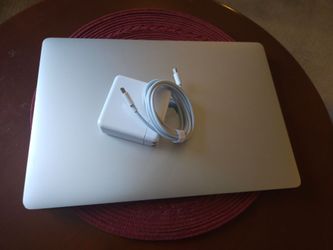 Apple Macbook Pro i7 16gb Ram 500gb SSD Drive 2.6ghz 16" 4GB GPU Vram 2019