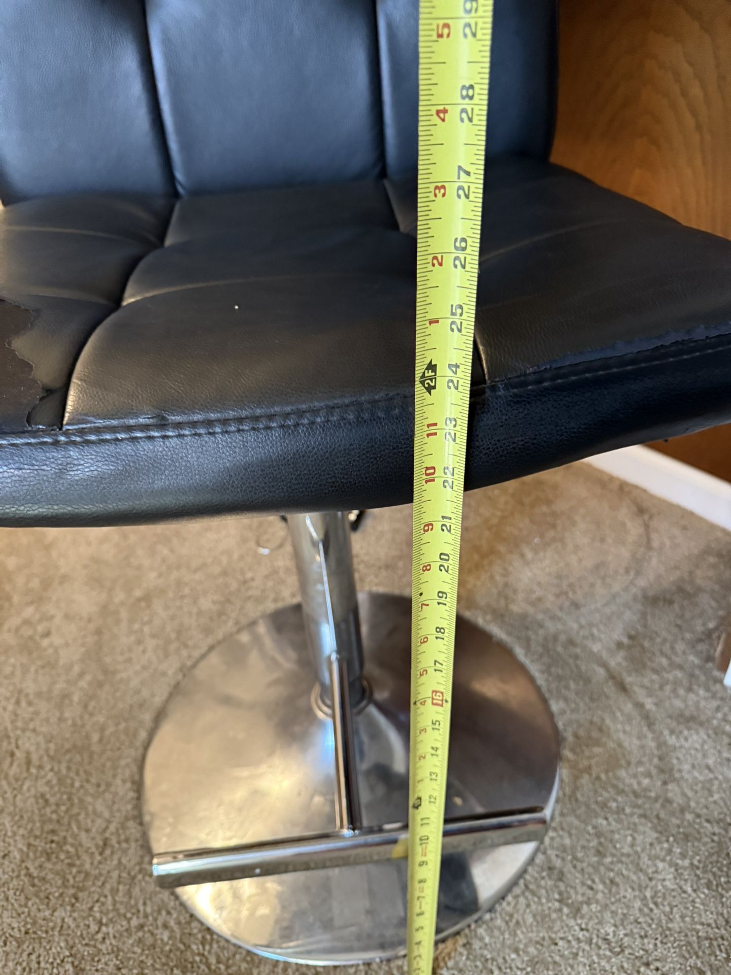 4 Black Bar stools