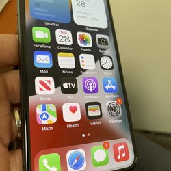IPHONE X UNLOCKED