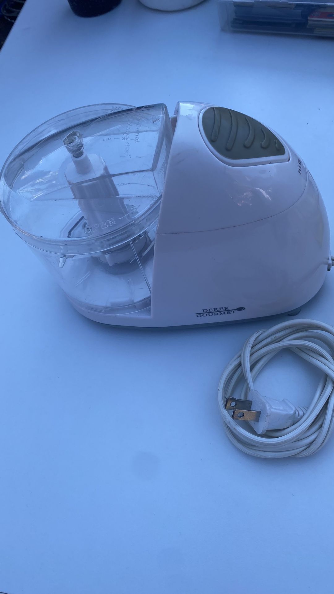 ELECTRIC MINI FOOD CHOPPER