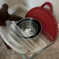 Kitchen Mixing Bowls And Stuff