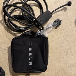 Tesla Charger  2023 Model Y