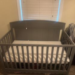 Baby Crib 