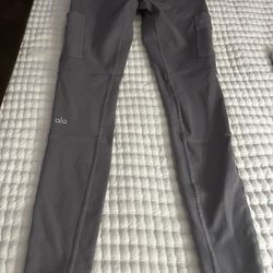 ALO leggings 
