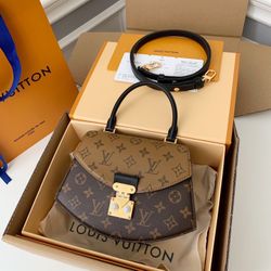 S23 Fashion Collection: Fan-shaped Multi-color Plaid Handbag with Handle