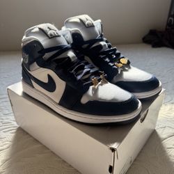 Air Jordan 1s Mid