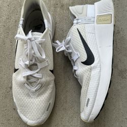 Nike Shoes Mens Reposto Sneakers Running White Workout Road Training size 13