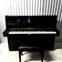 Samick S-108 Piano