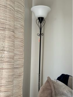 Floor lamp