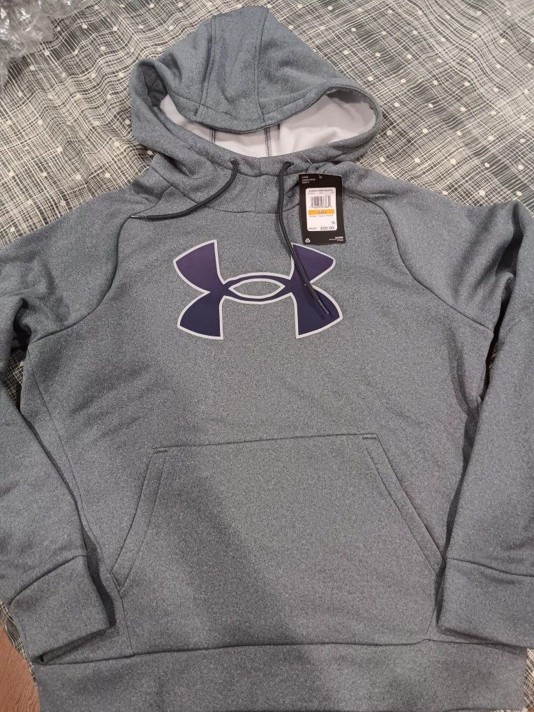 New Ladies/ Junior Under ARMOUR Fleece Hoodie