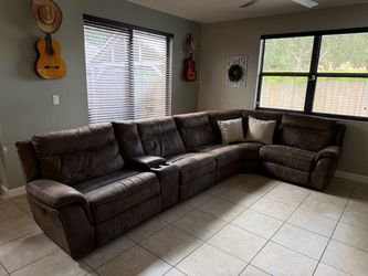 Sectional couch
