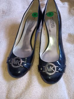 Michael Kors Black Patent Leather Pumps (8)