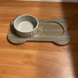 Water Bowl With Tray