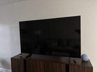 BRAND NEW TV