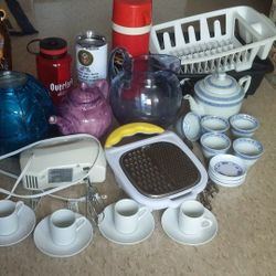 In Excellent Working Clean Condition Different Household Items All For $20 Pickup only At Country Club And Grant 