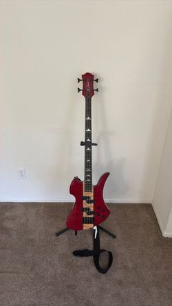 B.C. Rich Heritage NJ Classic series Bass with stand