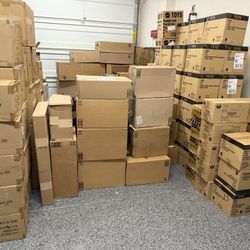 1165 Units of Unopened Toys from a Retail Toy Business Closure + Extra