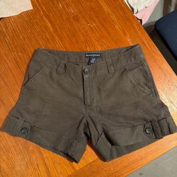 Women Shorts Linen Cuffed Brown Zipper Pockets Inseam 4.5” Banana Republic Sz 2