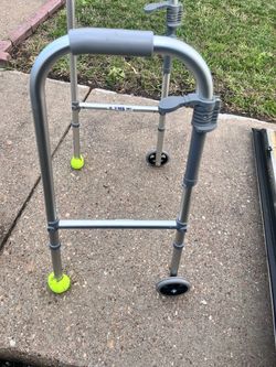 Drive foldable walker