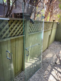 3 used shower doors, great condition,not damaged at all just used
