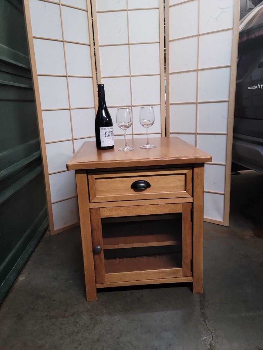 WINE CABINET