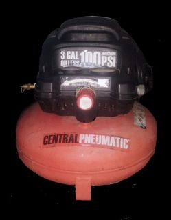 🚨 QUICK SALE! Central Pneumatic 3-Gallon Air Compressor – $25 OBO 🚨