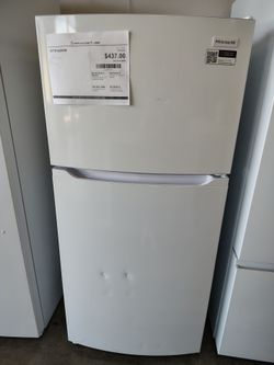 Frigidaire 27.6 in 14cu. ft. Fridge