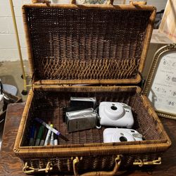 Polaroid Instax Guestbook Set Up