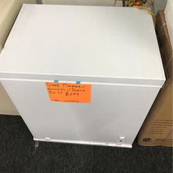 Brand New Scratch & Dent Deep Freezer 7” Cf