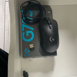 Logitech Lightspeed G703 Gaming Wired/Wireless Mouse